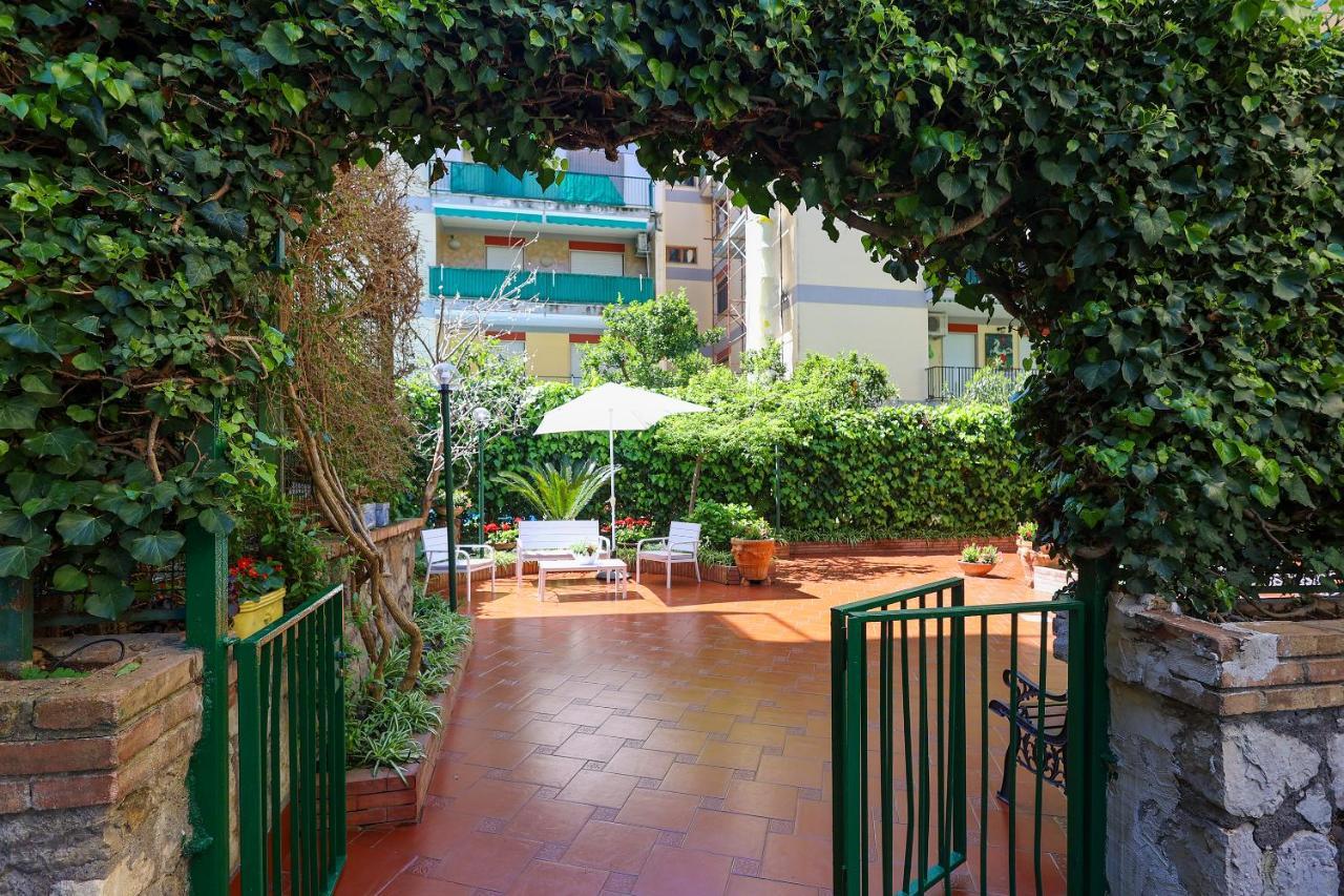 Garden House Giulia Apartment Sorrento Exterior photo